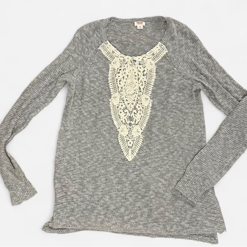 Mossimo Supply Co. Gray Top with Cream‎ Lace Accent